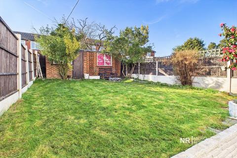 4 bedroom semi-detached house for sale, Grange Road, Chessington, Surrey. KT9
