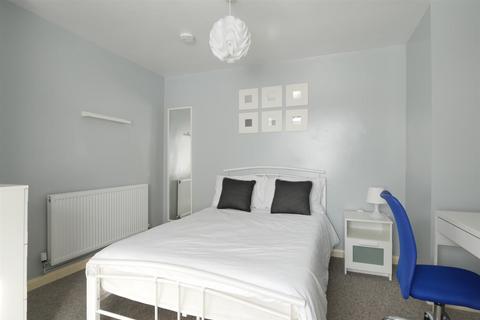 1 bedroom in a house share to rent, Marymead Court, Stevenage