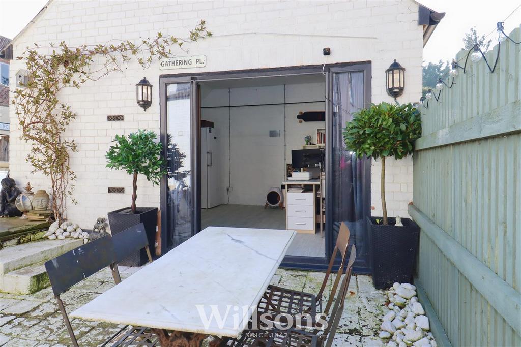 Courtyard Patio Garden