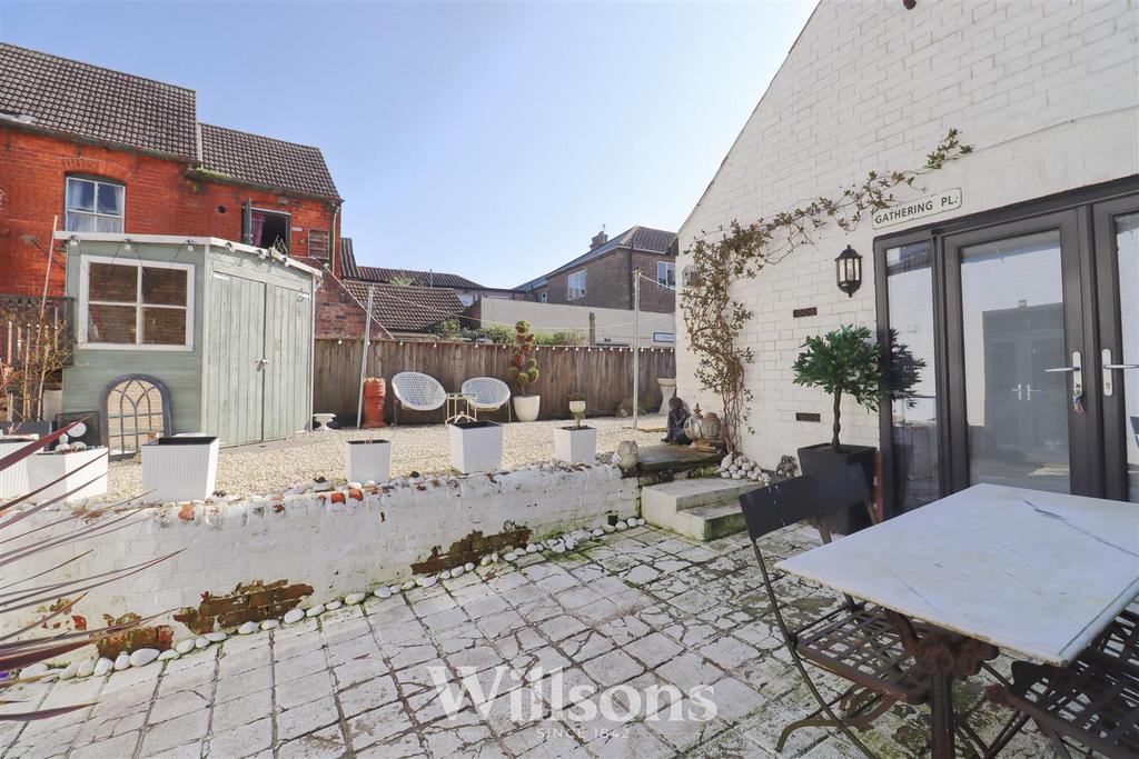 Courtyard Patio Garden