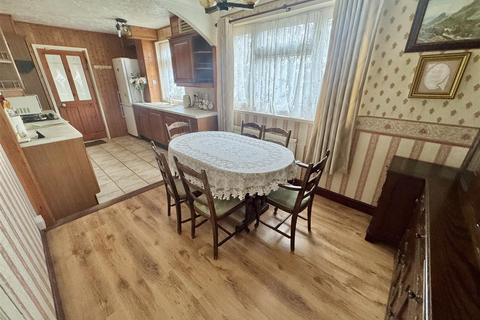 undefined, Burnham Road, Luton, LU2 9ER