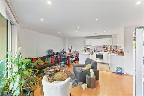 2 bedroom apartment to rent, Rossetti Apartments, 4 Saffron Central Square, Croydon, CR0