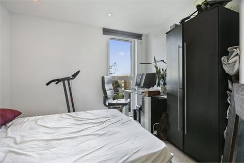 2 bedroom apartment to rent, Rossetti Apartments, 4 Saffron Central Square, Croydon, CR0