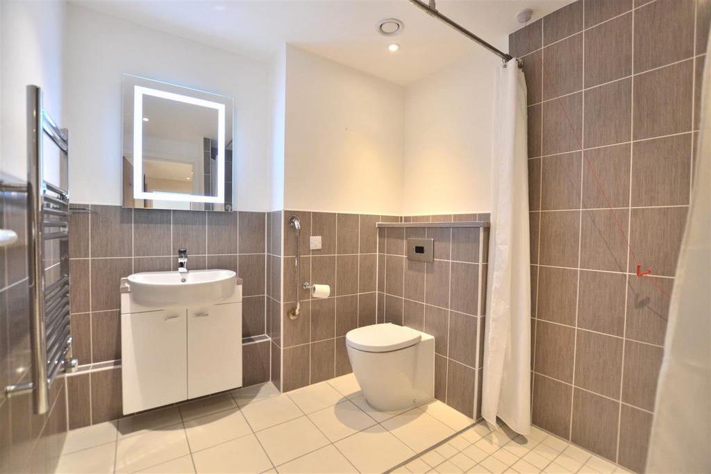 Shower Room.JPG