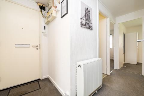 2 bedroom ground floor flat for sale, Barton Crescent, Leamington Spa