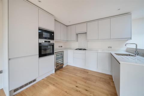 2 bedroom apartment for sale, Tekels Park, Camberley