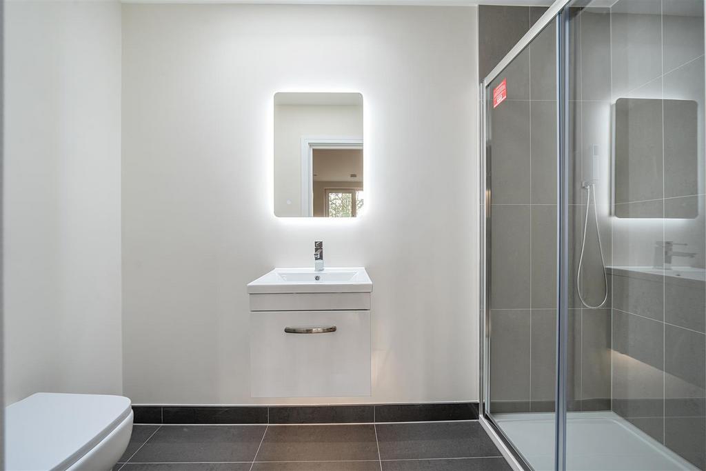 Ensuite Shower room