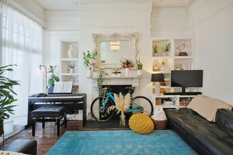 1 bedroom flat to rent, Fulham Road, London, SW6