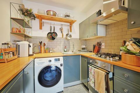 1 bedroom flat to rent, Fulham Road, London, SW6