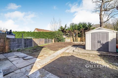 3 bedroom semi-detached house to rent, Ashridge Drive, Watford, Hertfordshire, WD19