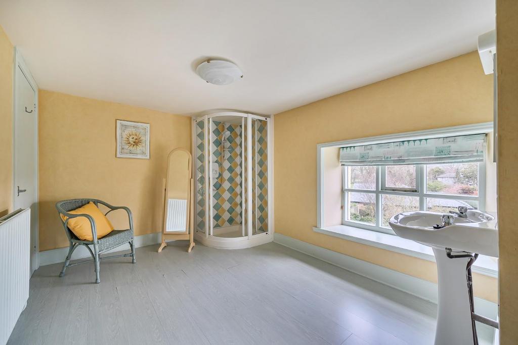 Second Floor Bathroom.jpg