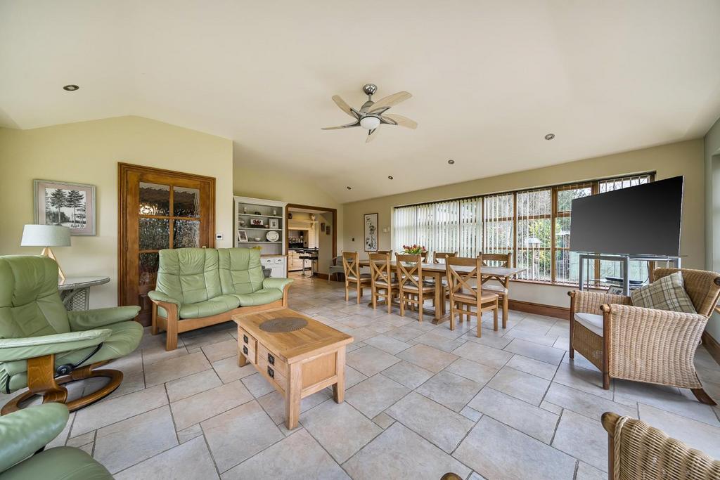 Garden Room.jpg