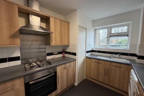 2 bedroom maisonette to rent, Wood Street, London
