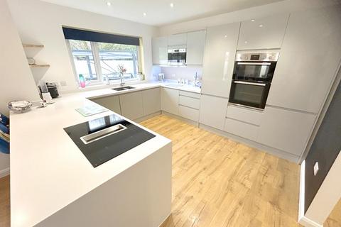 3 bedroom detached bungalow for sale, Trevingey Crescent, Redruth TR15