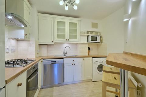 1 bedroom flat to rent, Leeward Court, Asher Way, London, E1W.
