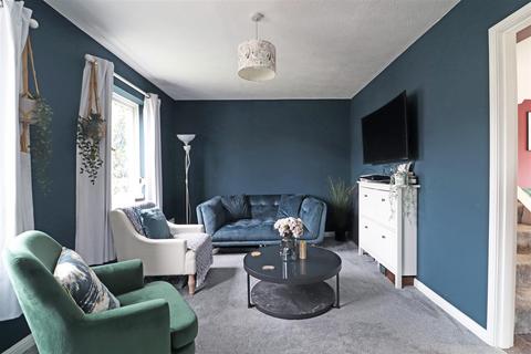 3 bedroom end of terrace house for sale, Kings Mead, South Nutfield, Redhill
