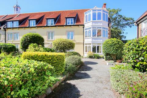 2 bedroom property for sale, Les Blancs Bois, Castel, Guernsey, GY5