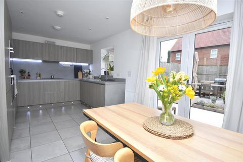 undefined, Hughlings Close, Green Hammerton, York