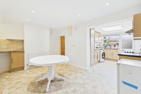 2 bedroom terraced house for sale, Pomfret Road, Towcester, NN12