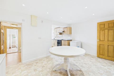 2 bedroom terraced house for sale, Pomfret Road, Towcester, NN12