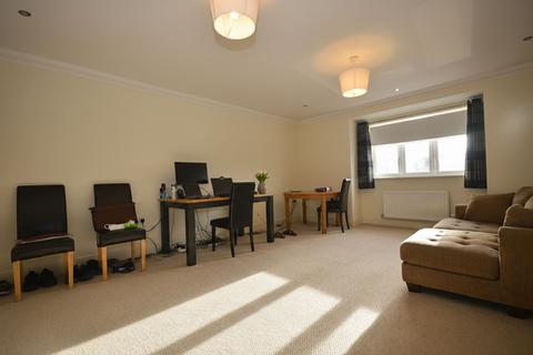 2 bedroom apartment to rent, Kennards Court, Amersham HP6
