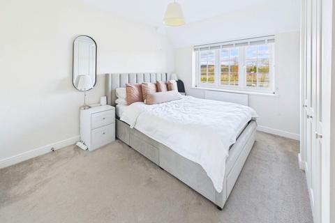undefined, Pentrebane Drive, Cardiff, CF5