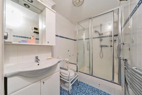 undefined, Elstree Road, Bushey WD23