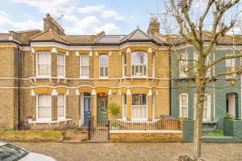 4 bedroom terraced house for sale, Prairie Street, London SW8