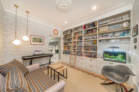 4 bedroom terraced house for sale, Prairie Street, London SW8