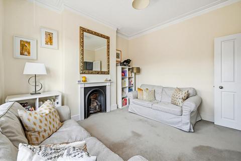 2 bedroom terraced house to rent, Ingelow Road, Battersea SW8