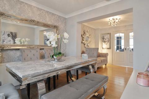 4 bedroom detached house for sale, Whitwell View, Rossington, DN11