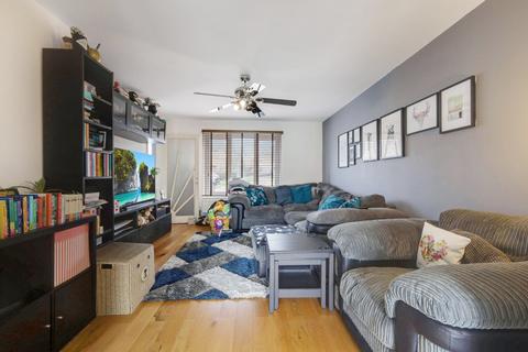 3 bedroom terraced house for sale, Falkenham Rise, Basildon, Essex, SS14