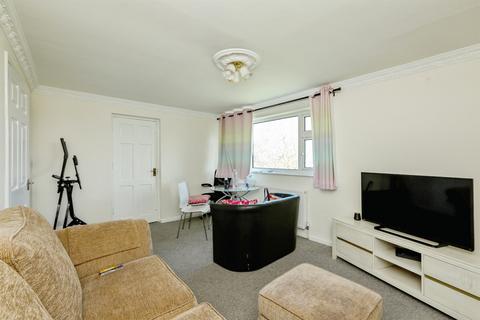 2 bedroom flat for sale, Treefield Close, Wingfield, Rotherham