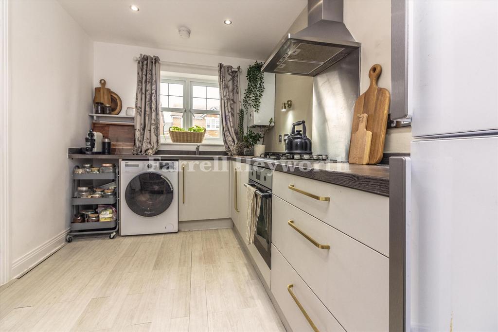 Kitchen b