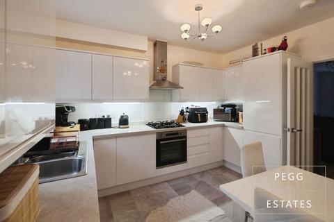 3 bedroom end of terrace house for sale, Parkside Place, Torquay