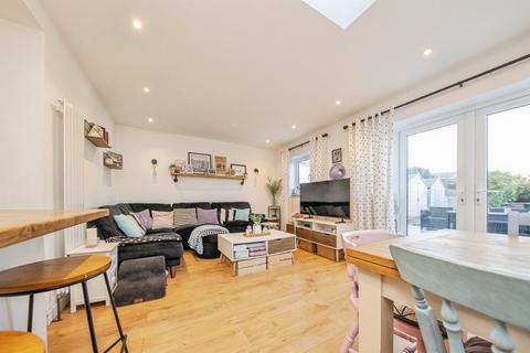 3 bedroom semi-detached house for sale, Main Road, Harwich