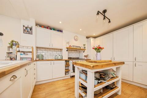 3 bedroom semi-detached house for sale, Main Road, Harwich
