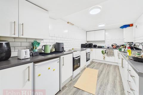1 bedroom terraced house to rent, St. Georges Terrace, Brighton