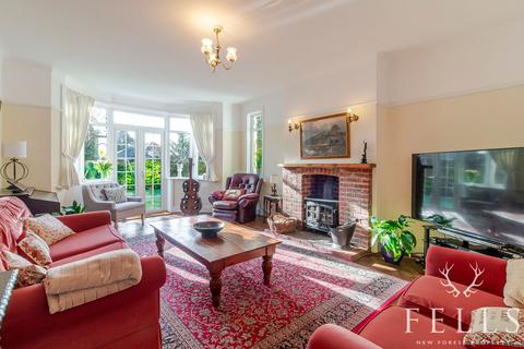 5 bedroom detached house for sale, Northfield Road, Ringwood BH24