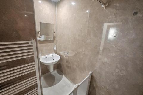 2 bedroom detached bungalow to rent, Perth Road, Crieff