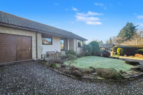 2 bedroom detached bungalow to rent, Perth Road, Crieff