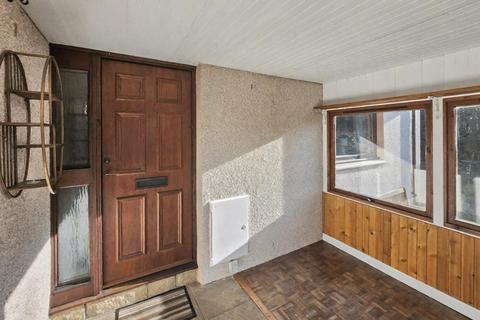2 bedroom detached bungalow to rent, Perth Road, Crieff