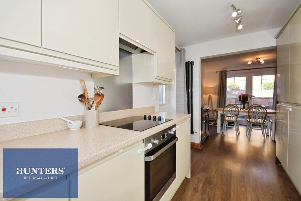 Kitchen 01.jpg