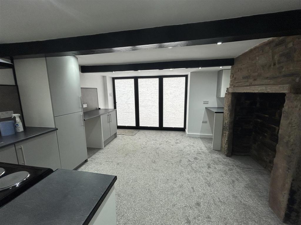 Kitchen diner