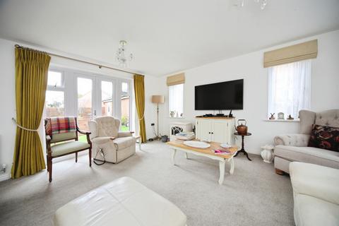 4 bedroom detached house for sale, Orpington Rise, Houghton Regis, Dunstable