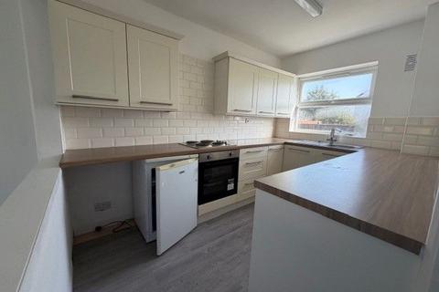 2 bedroom flat to rent, Shakespeare Walk, Eastbourne BN23