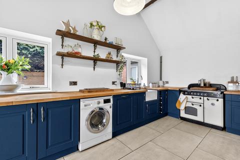 5 bedroom barn conversion for sale, unnamed road, Foston, DE65