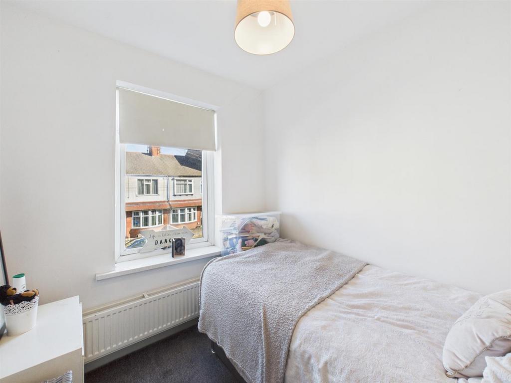 Bedroom: