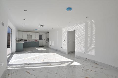 undefined, Albert Street, Fleet GU51