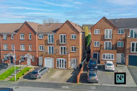 undefined, Palmerston Avenue, Wilnecote, B77